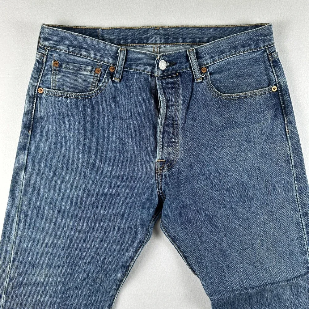 Levis 501 Jeans Mens 33x30 Medium Wash Denim Regular Straight Button Fly Y2K